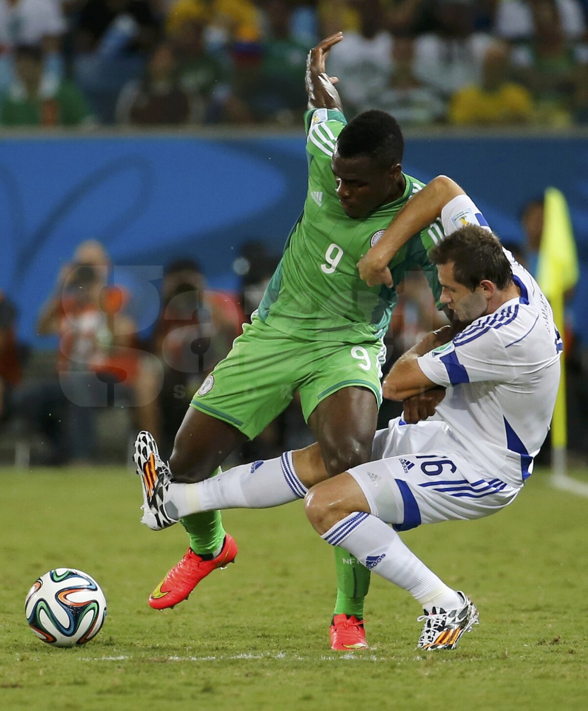 VIDEO şi FOTO Nigeria - Bosnia 1-0. Bosnia e eliminată, Nigeria e cu un pas în optimi!