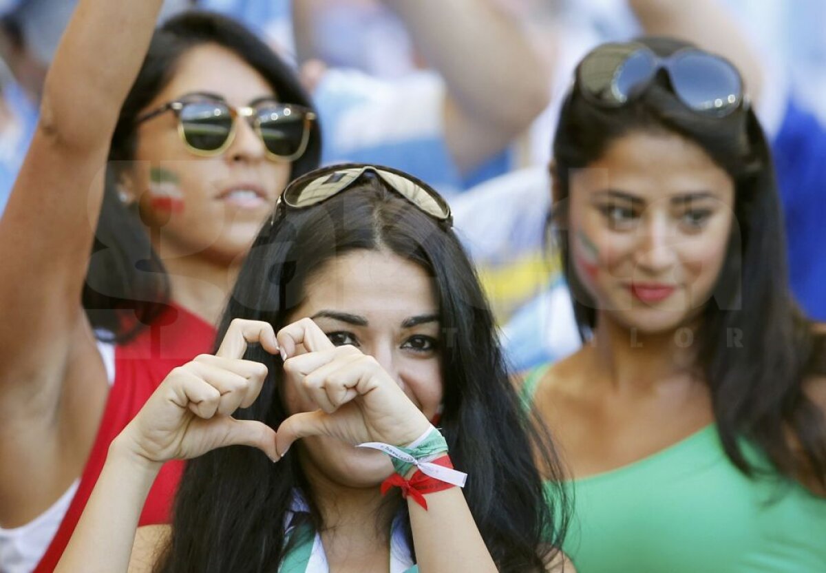 GALERIE FOTO Cele mai frumoase femei de la Mondial: o serie de instantanee de care nu te-ai plictisi niciodată ;)