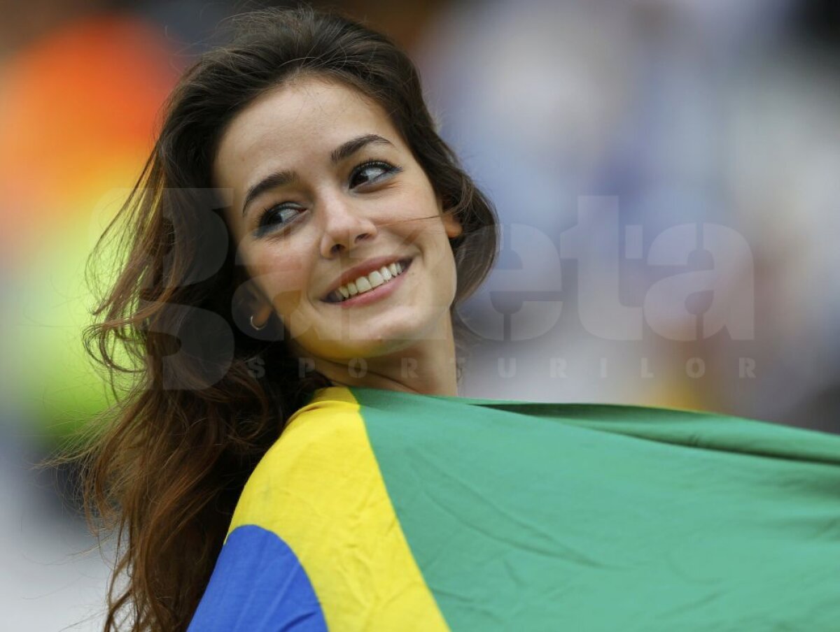 GALERIE FOTO Cele mai frumoase femei de la Mondial: o serie de instantanee de care nu te-ai plictisi niciodată ;)