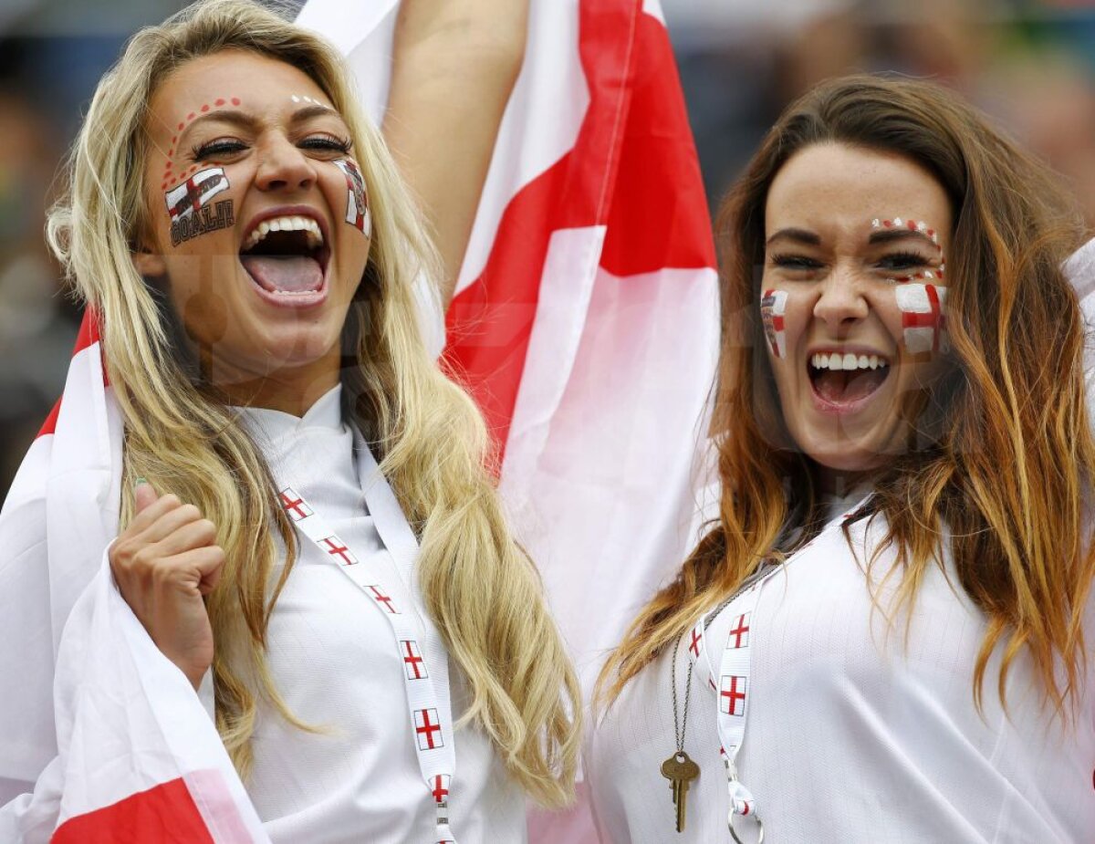 GALERIE FOTO Cele mai frumoase femei de la Mondial: o serie de instantanee de care nu te-ai plictisi niciodată ;)