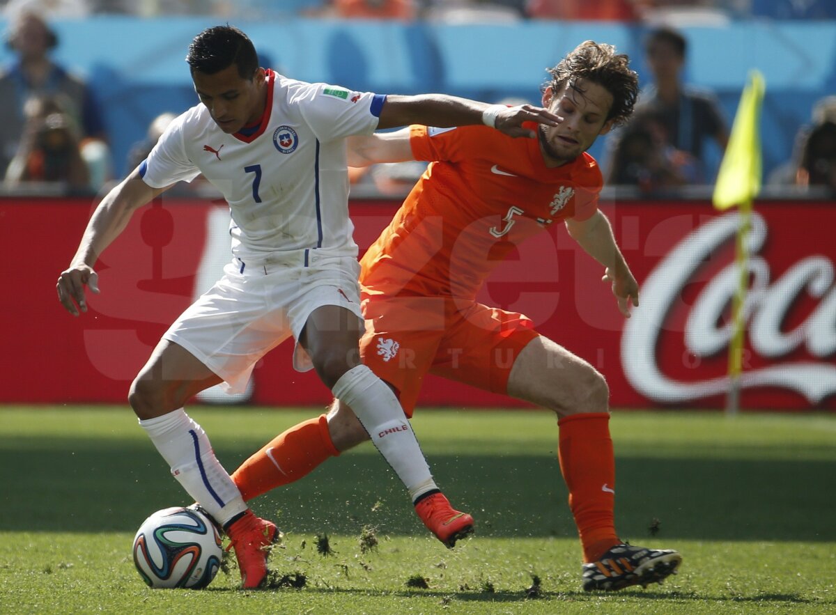 VIDEO şi FOTO Olanda a învins-o pe Chile, 2-0 şi termină grupa pe primul loc » Fer şi Depay au marcat golurile