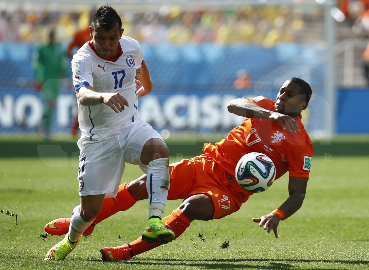 VIDEO şi FOTO Olanda a învins-o pe Chile, 2-0 şi termină grupa pe primul loc » Fer şi Depay au marcat golurile