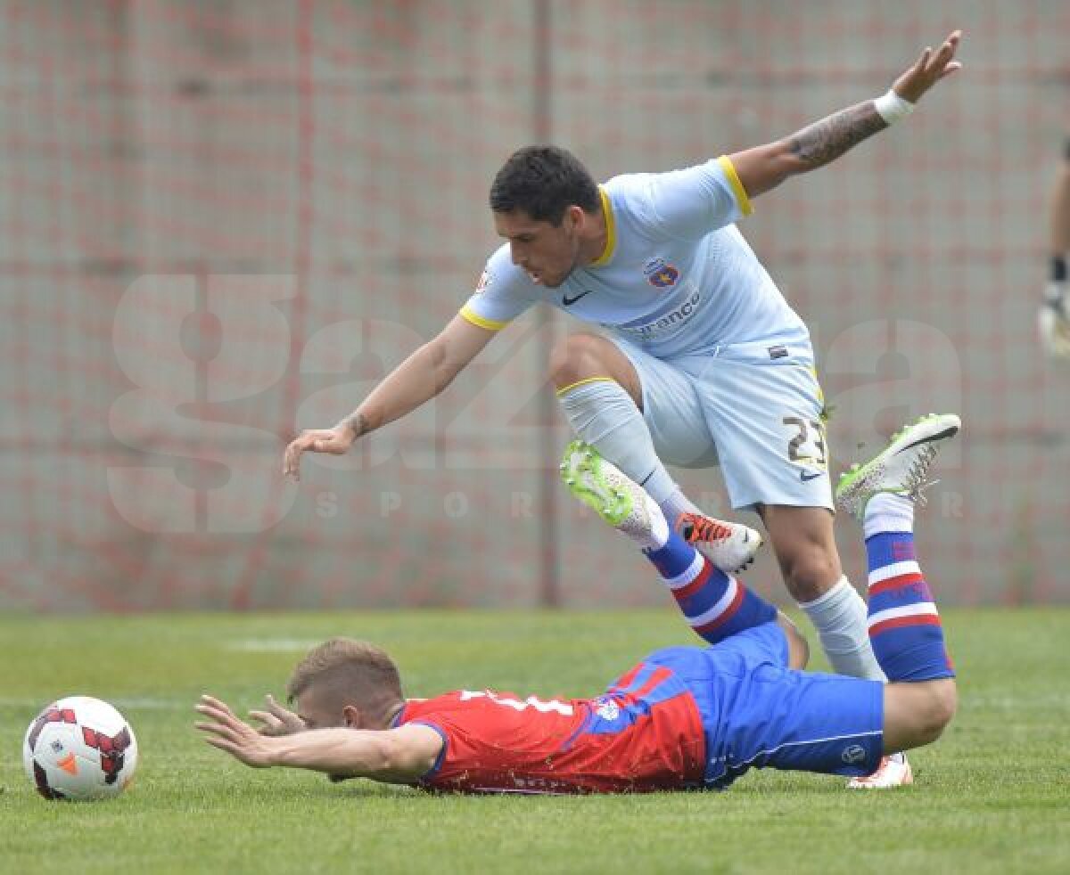 FOTO Steaua - FC Chiasso 1-2 » Constantin Gâlcă pierde primul meci pe banca roş-albaştrilor