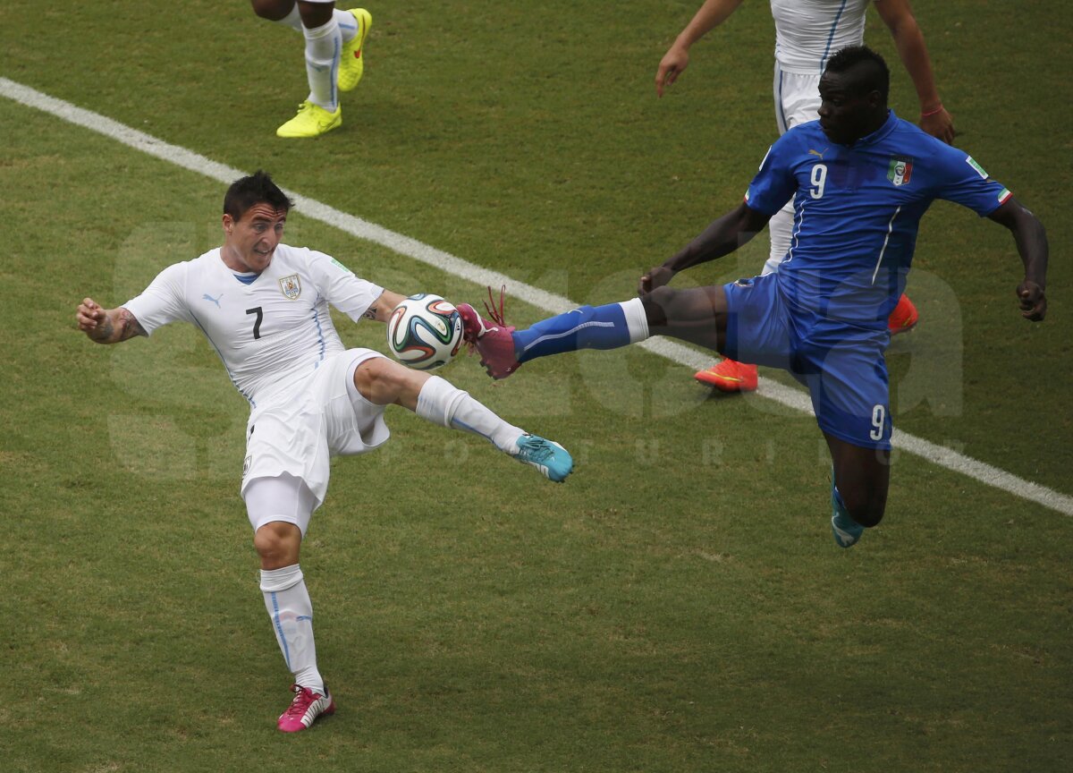 VIDEO + FOTO Uruguay - Italia 1-0 » "Squadra Azzurra" părăseşte competiţia încă din faza grupelor