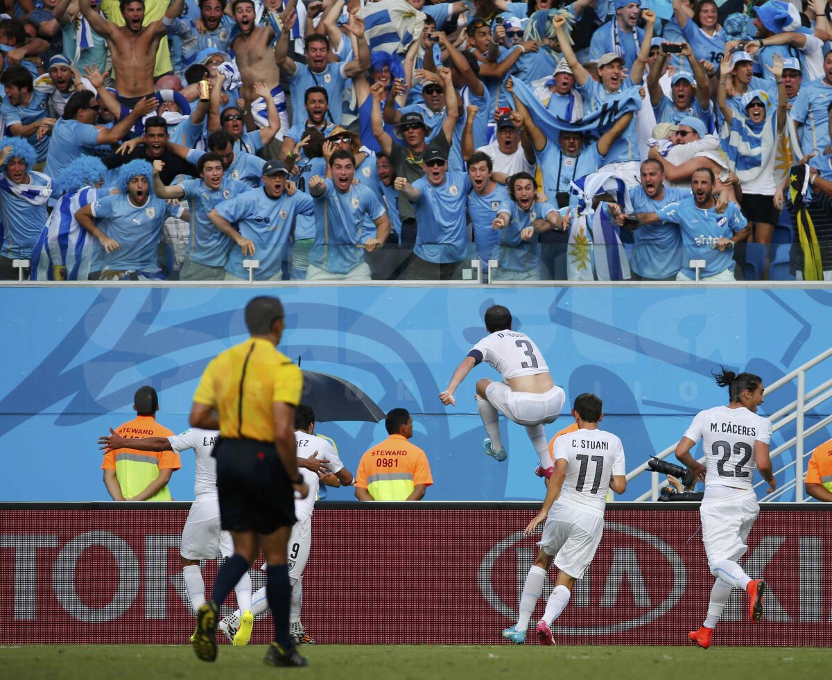 VIDEO + FOTO Uruguay - Italia 1-0 » "Squadra Azzurra" părăseşte competiţia încă din faza grupelor
