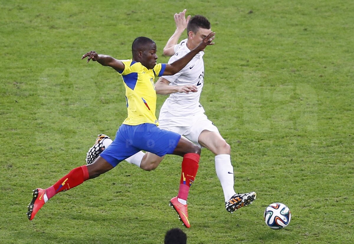 FOTO Ecuador - Franţa 0-0 » "Cocoşii" merg în faza următoare unde vor avea un adversar facil! Care sînt celelalte meciuri din "optimi"