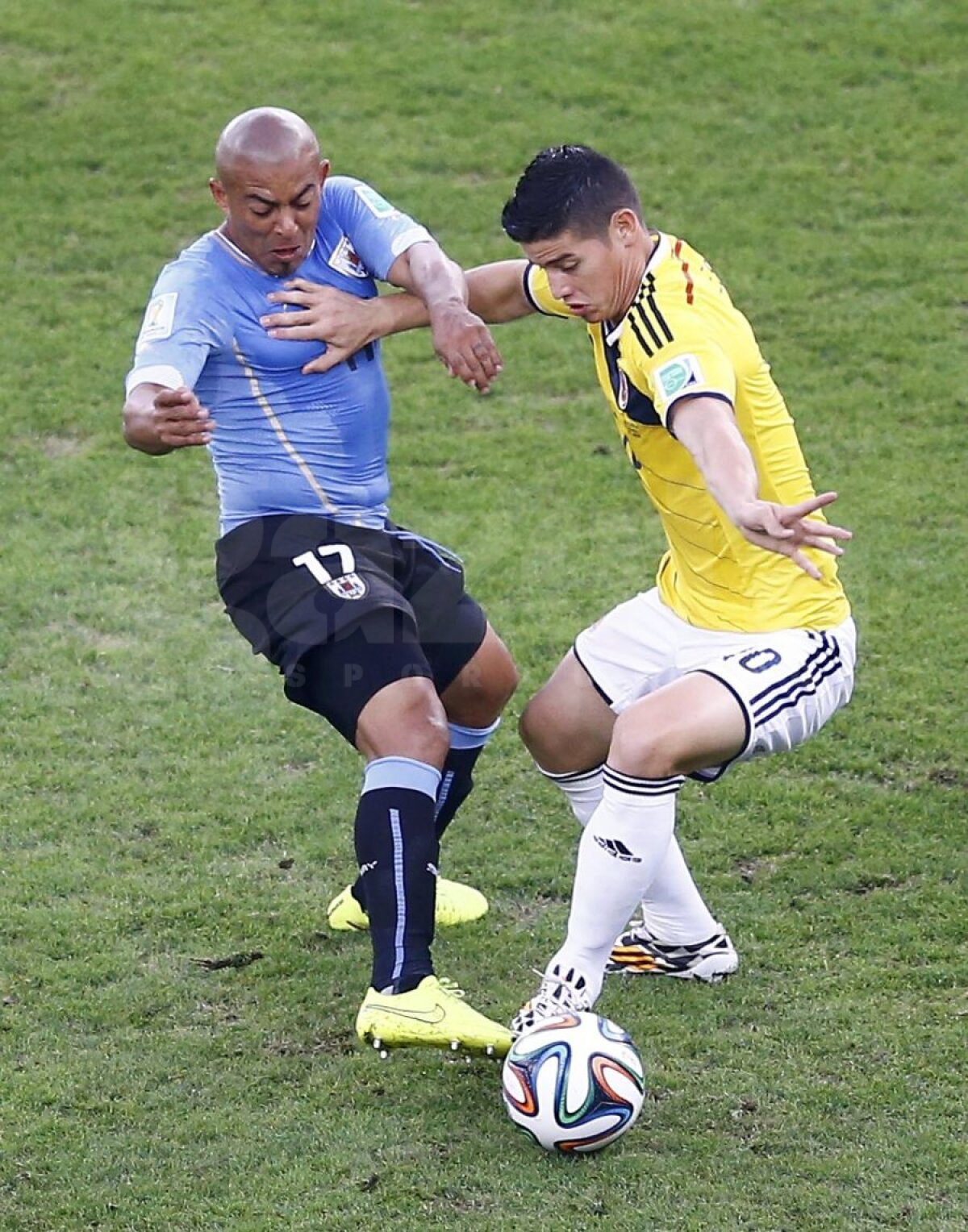 FOTO şi VIDEO "Jesse James" Rodriguez, de neoprit » Cu starul lui Monaco în mare formă, Columbia a trecut de Uruguay, 2-0, şi merge în "sferturi"