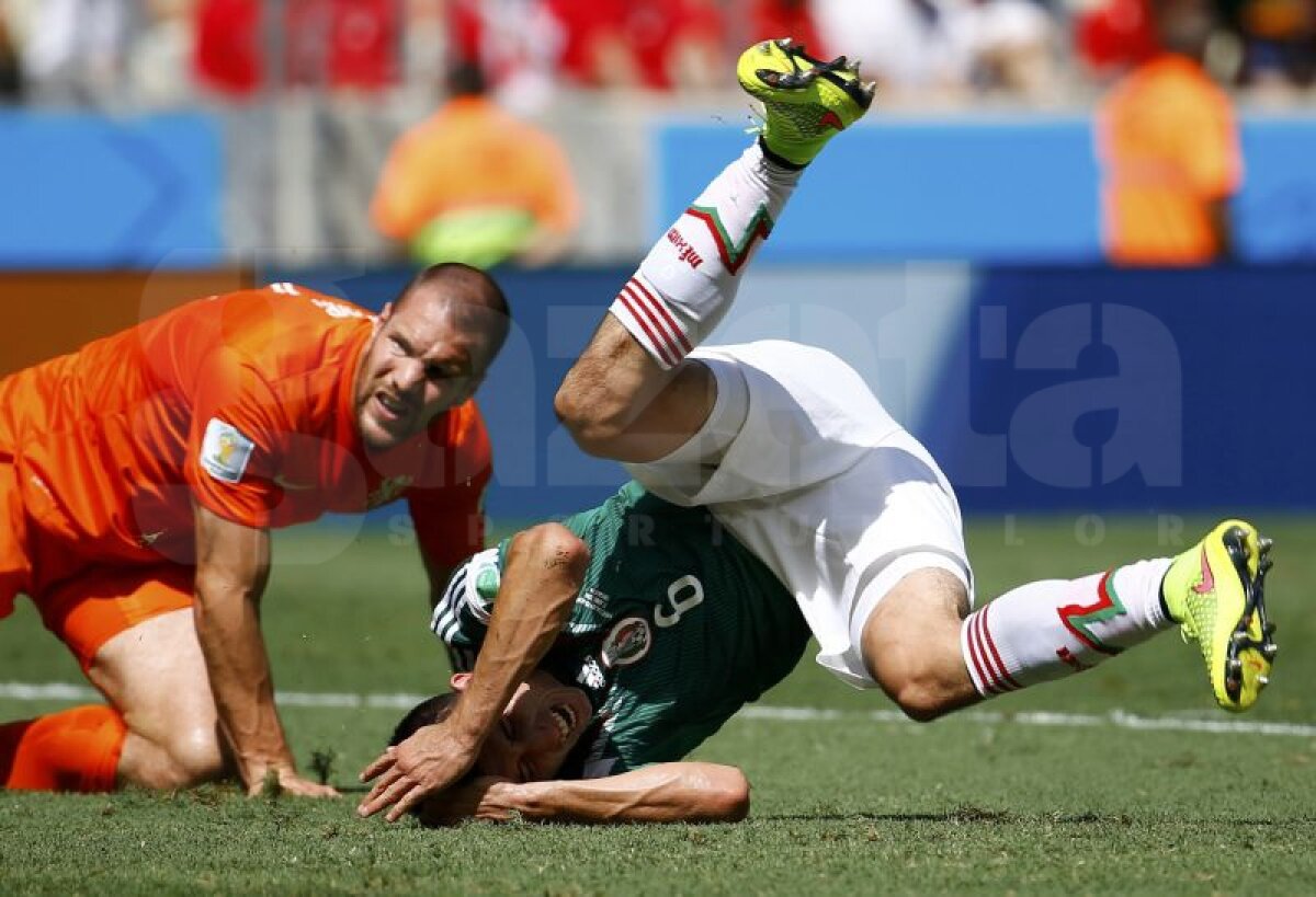 VIDEO şi FOTO Olanda este prima echipă europeană calificată în sferturile Mondialului după 2-1 cu Mexic