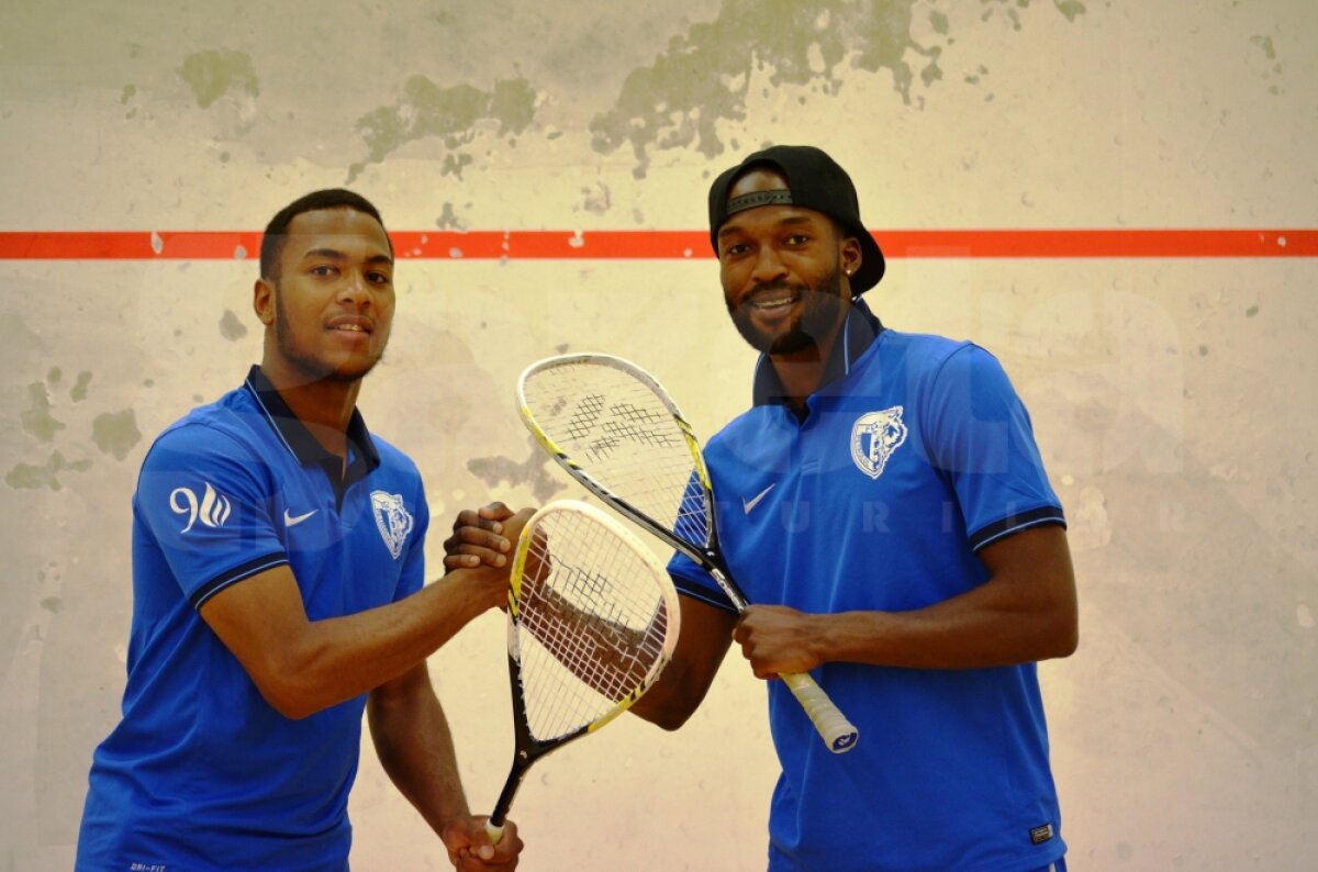 FOTO "Lupii" au echipă de squash :) » Patrick N'Koyi şi Gevaro Nepomuceno nu ratează nici o ocazie să se distreze