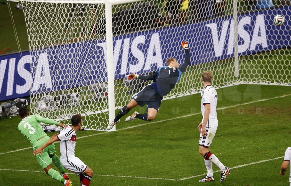 VIDEO + FOTO Germania - Algeria 2-1 » Schurrle şi Ozil au adus calificarea nemţilor în "sferturi" după prelungiri