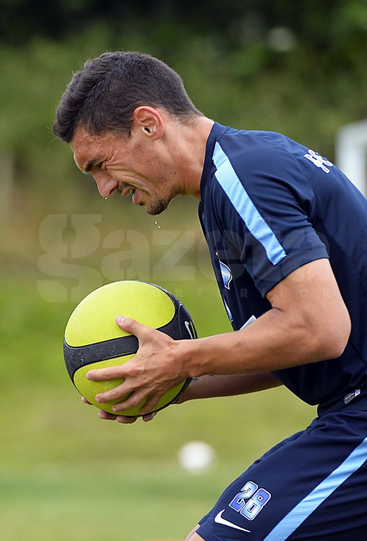 GALERIE FOTO Zîmbete şi chin » Imagini de colecţie din cantonamentul Stelei