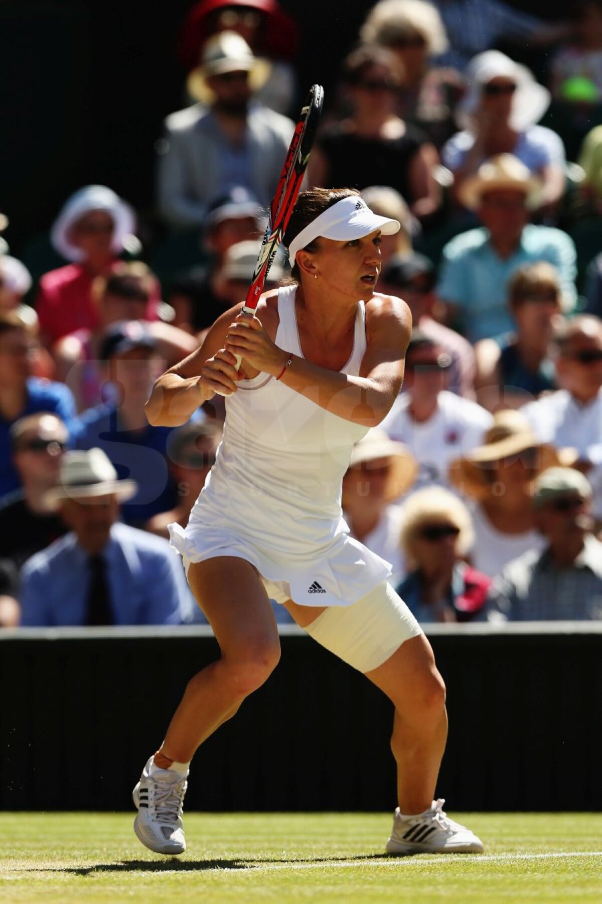 Gleznă lovită, întrerupere, prăbuşire » Simona Halep s-a oprit ieri în semifinalele de la Wimbledon