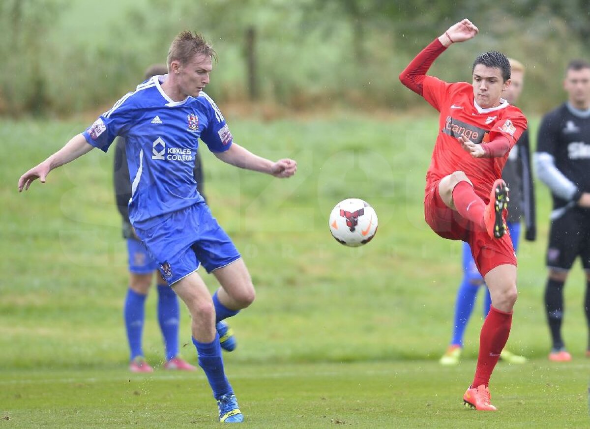 FOTO "Cîinii" s-au jucat cu ocaziile şi cîştigă la limită » Dinamo - Stalybridge Celtic 2-1