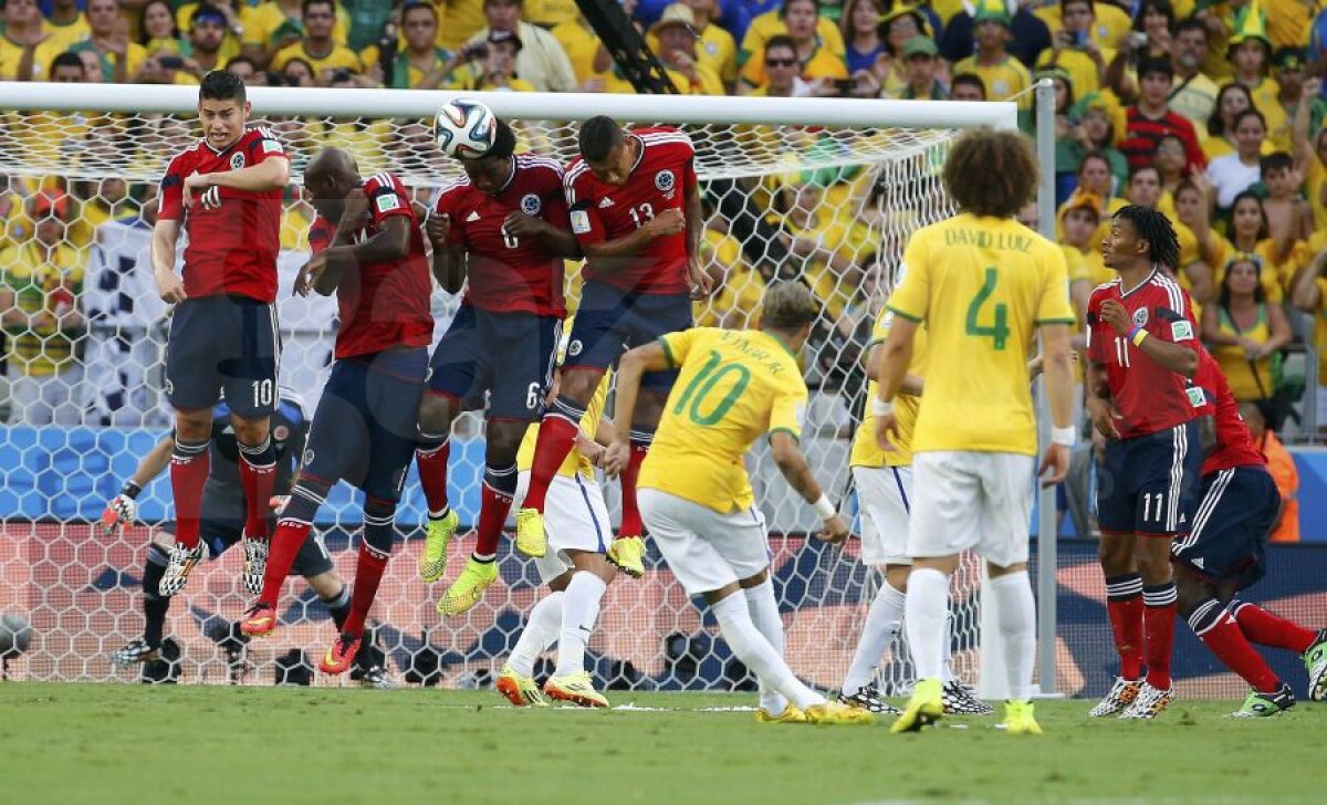 VIDEO şi FOTO Fundaşii centrali aduc fericirea » Brazilia - Columbia 2-1 şi gazdele Mondialului vor juca semifinala cu Germania