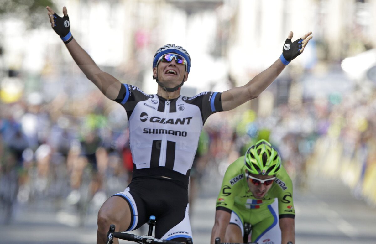 Start dramatic în Turul Franţei: Marcel Kittel cîştigă prima etapă, Mark Cavendish a terminat în agonie!