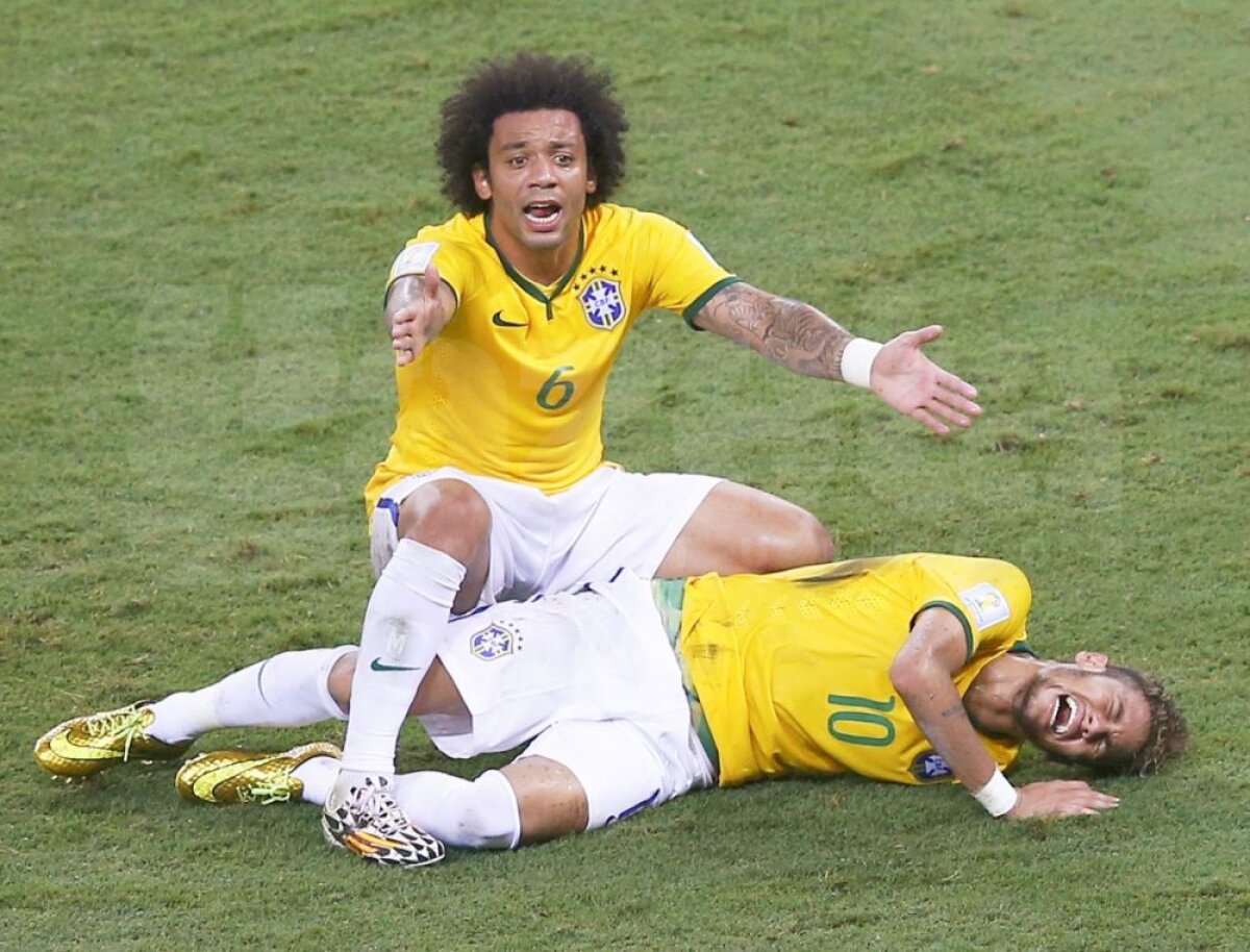 VIDEO » Marcelo a îngenuncheat lîngă el să-l întrebe cum se simte, răspunsul lui Neymar l-a cutremurat: "Nu-mi simt picioarele!"