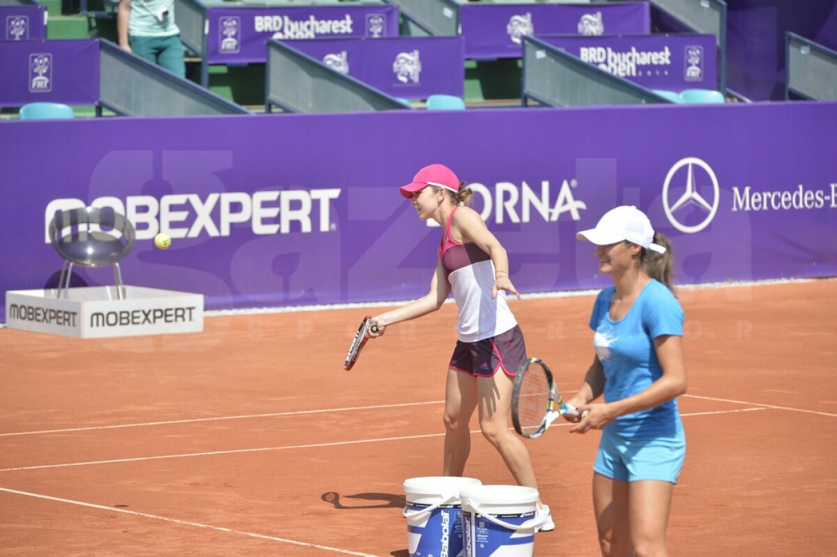 GALERIE FOTO Peste 200 de copii au jucat timp de o oră tenis cu Simona Halep la Kids Day!