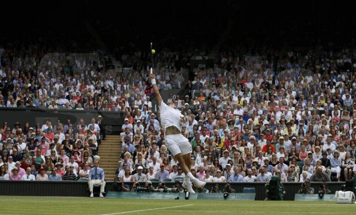 GALERIE FOTO Dramatic! Novak Djokovici cîştigă trofeul la Wimbledon după 5 seturi spectaculoase cu Roger Federer