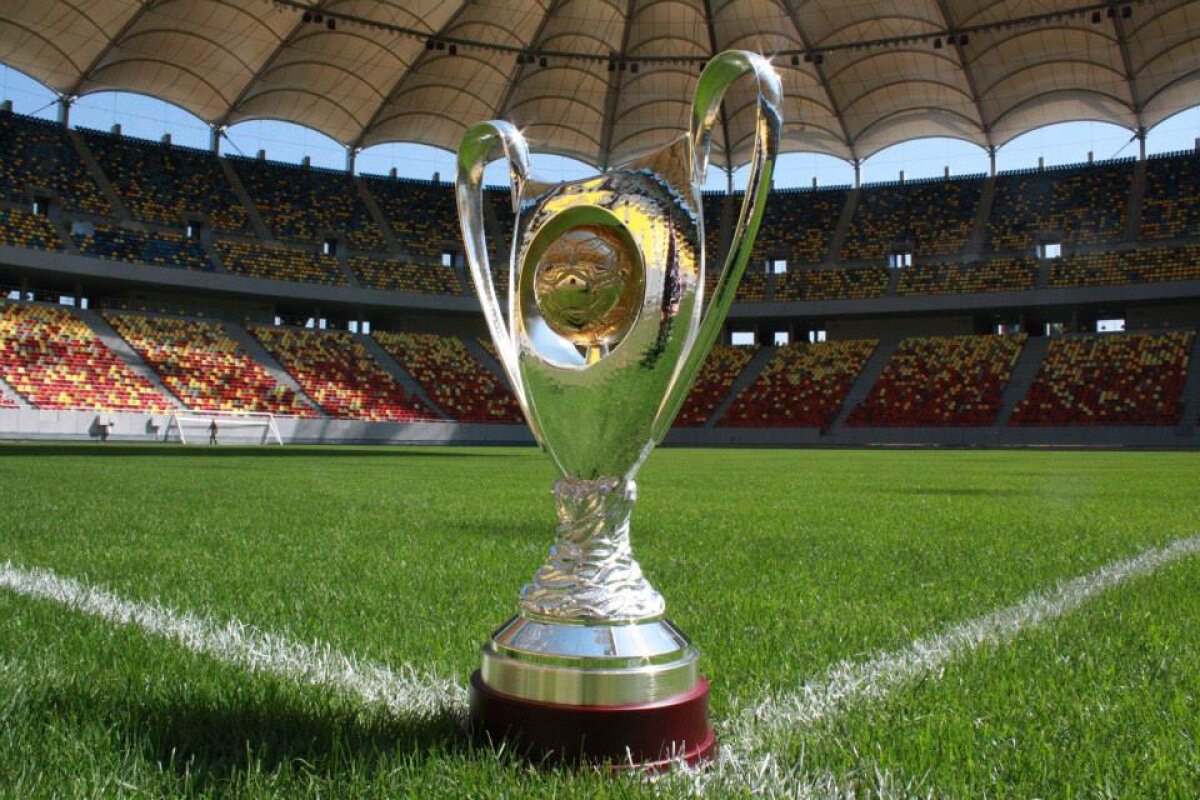 FOTO "Supercupa Campionilor" » Steaua şi Astra se bat vineri pentru un trofeu cu totul nou, inspirat din UCL