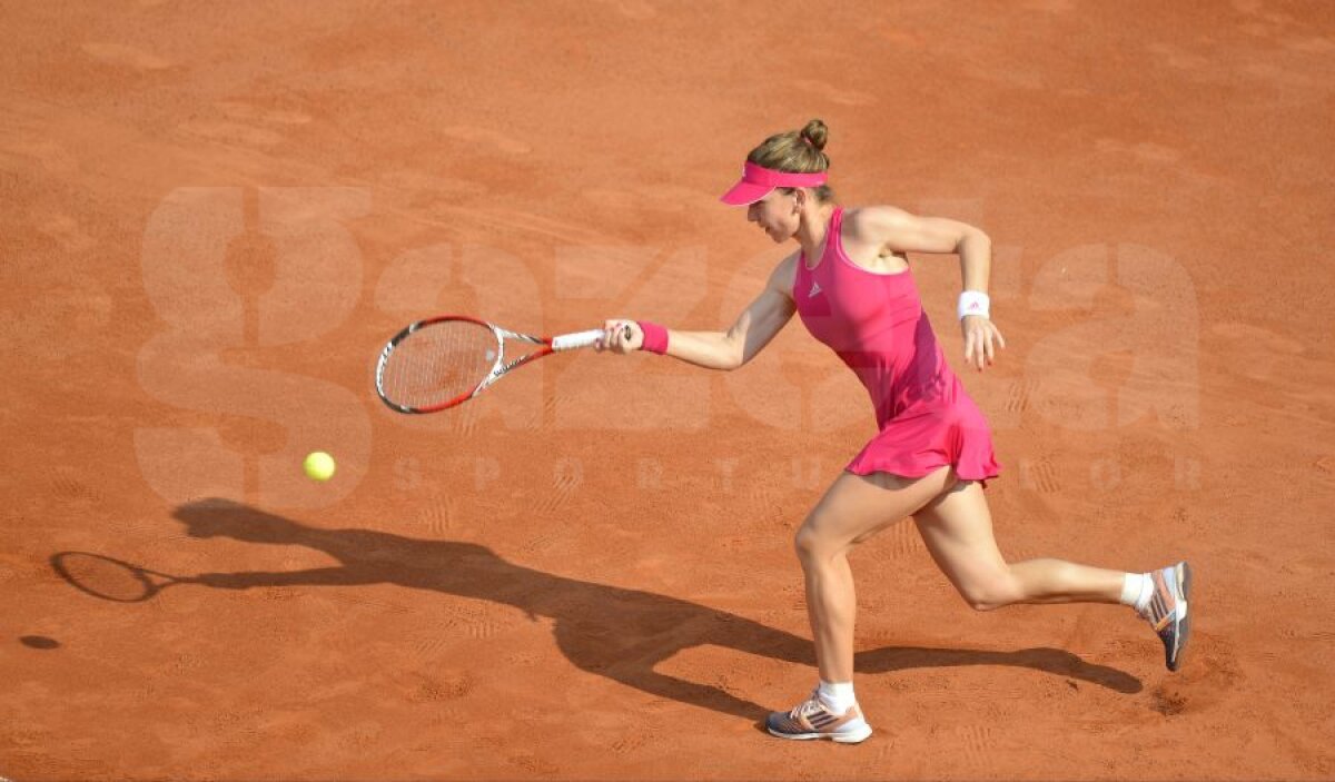 FOTO Simona Halep s-a distrat cu De Vroome în primul tur la BRD Bucharest Open, scor 6-0, 6-4. Se ştie adversara din turul doi