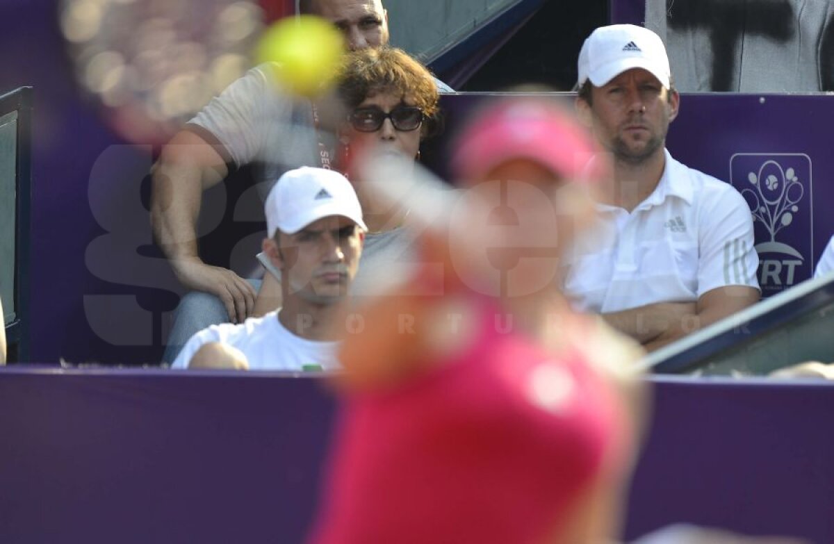 FOTO Simona Halep s-a distrat cu De Vroome în primul tur la BRD Bucharest Open, scor 6-0, 6-4. Se ştie adversara din turul doi