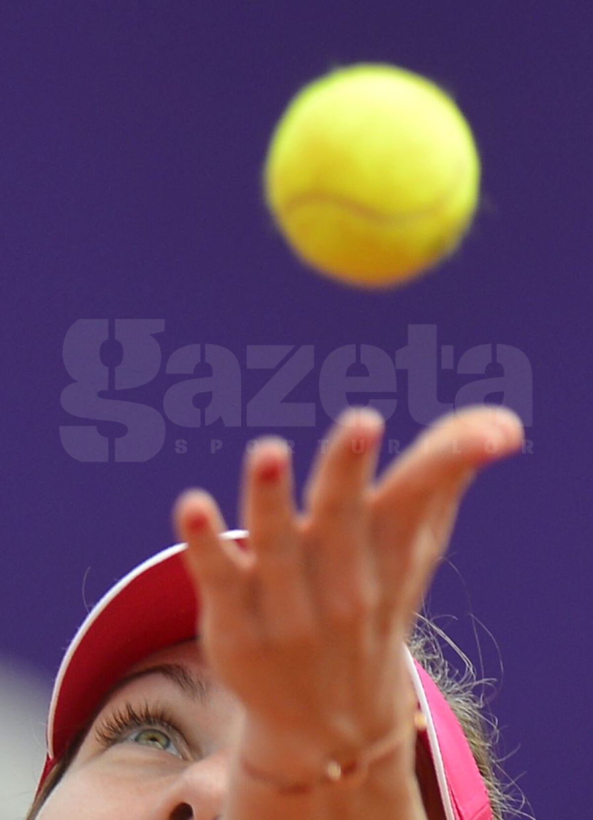 FOTO Simona Halep s-a distrat cu De Vroome în primul tur la BRD Bucharest Open, scor 6-0, 6-4. Se ştie adversara din turul doi
