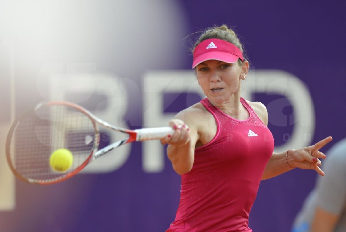 FOTO Simona Halep s-a distrat cu De Vroome în primul tur la BRD Bucharest Open, scor 6-0, 6-4. Se ştie adversara din turul doi