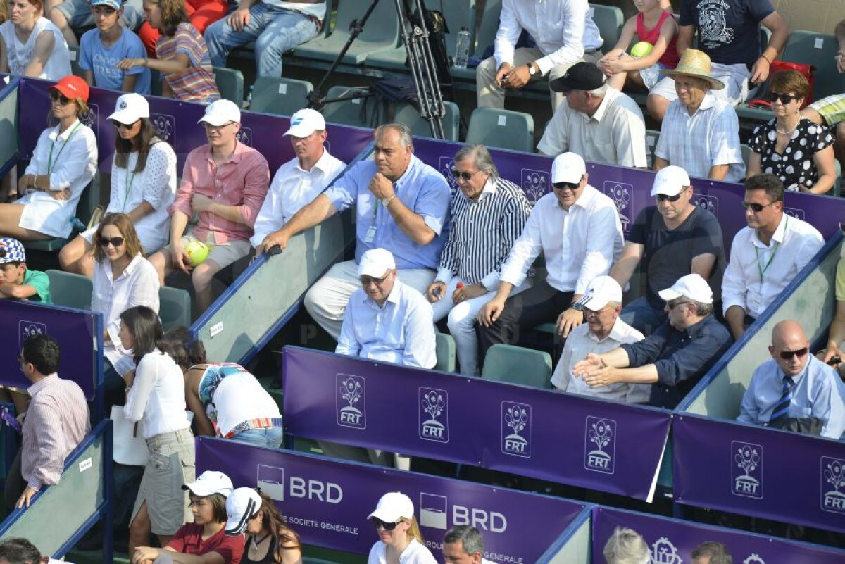FOTO Simona Halep s-a distrat cu De Vroome în primul tur la BRD Bucharest Open, scor 6-0, 6-4. Se ştie adversara din turul doi