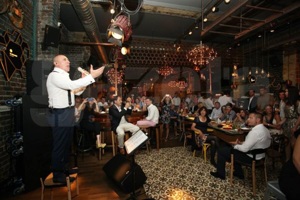 FOTO Surpriză pentru Simona Halep » Invitat special la petrecerea jucătoarelor de la BRD Open