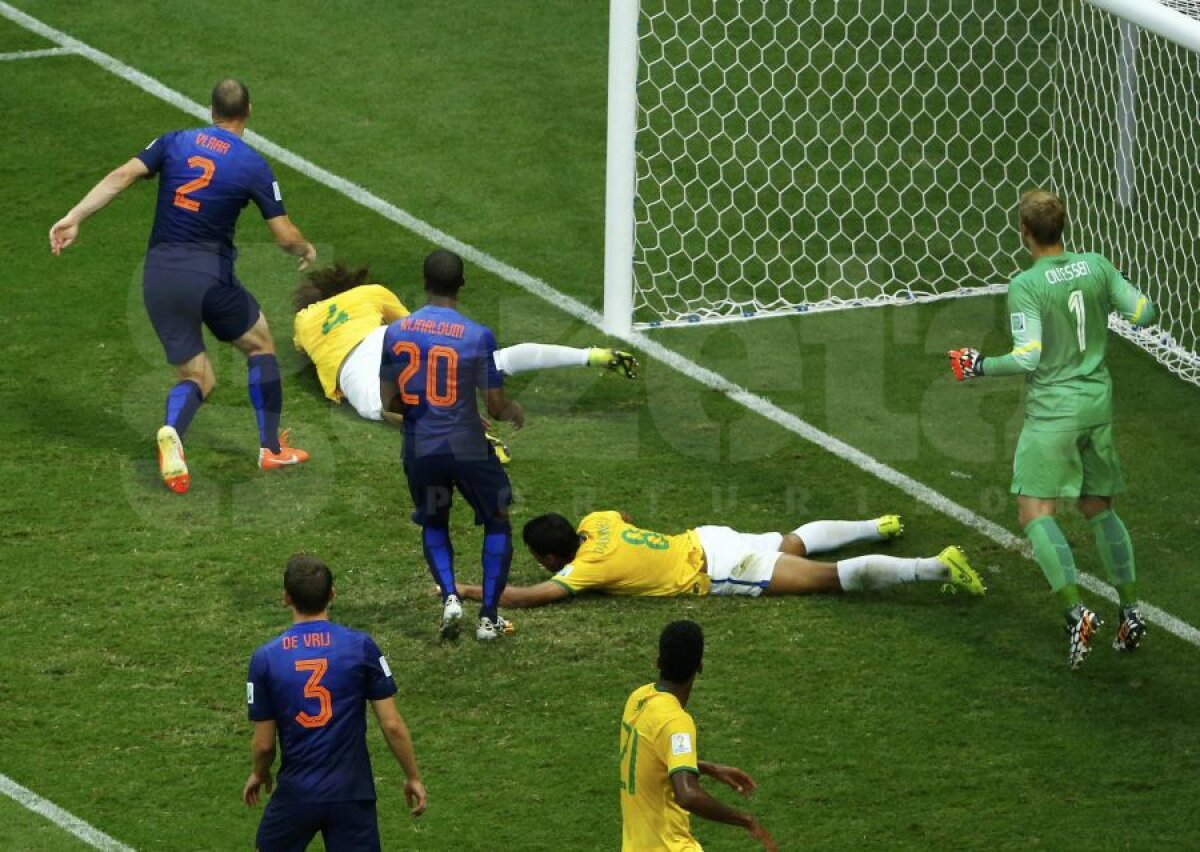 FOTO şi VIDEO Ruşine, Brazilia! - episodul 2 » Gazda Mondialului s-a făcut de rîs şi în finala mică, 0-3 cu Olanda