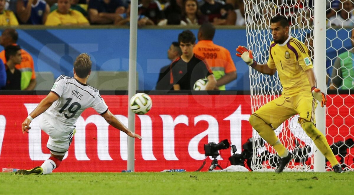 VIDEO Lumea e a lor. A nemţilor! » După ce au umilit Brazilia, au supus şi Argentina în finală! Germania e campioană mondială