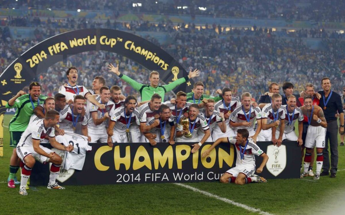 FOTO şi VIDEO Gest minunat la premiere! » Marele absent al Germaniei nu a fost uitat!