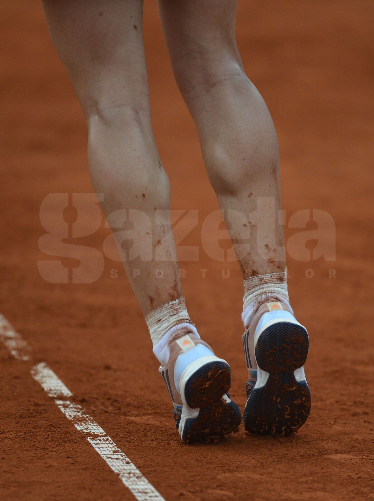 FOTO Amprenta Simonei Halep pe zgură » Săptămînă fierbinte la Arenele BNR din Bucureşti