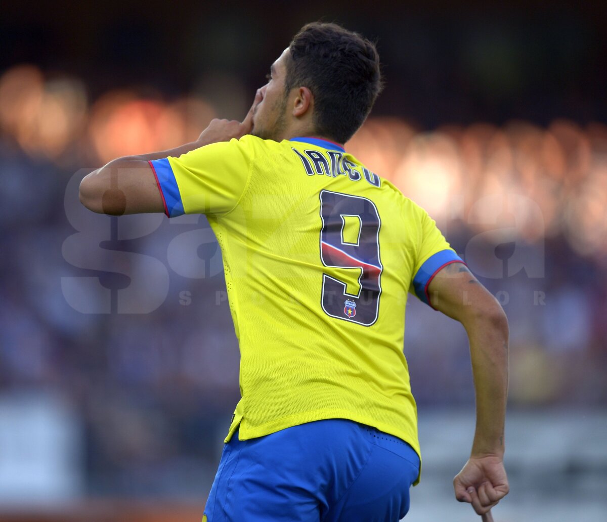 FOTO Gabi Iancu, din nou decisiv pentru Steaua în Liga Campionilor » Roş-albaştrii au cîştigat turul cu Stromsgodset, 1-0