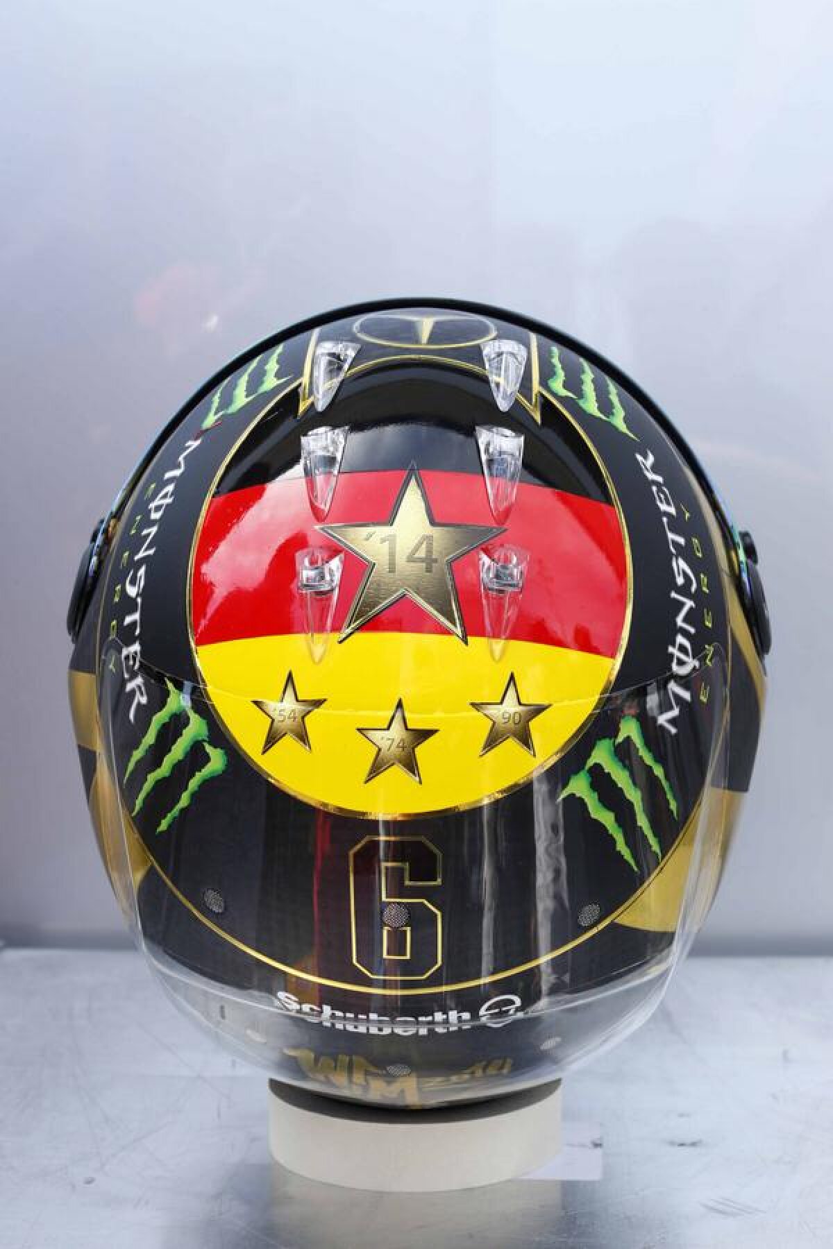 FOTO Lui Nico Rosberg i s-a interzis să poarte casca "Germania - campioană Mondială" » Cum a fentat "cenzura" :)