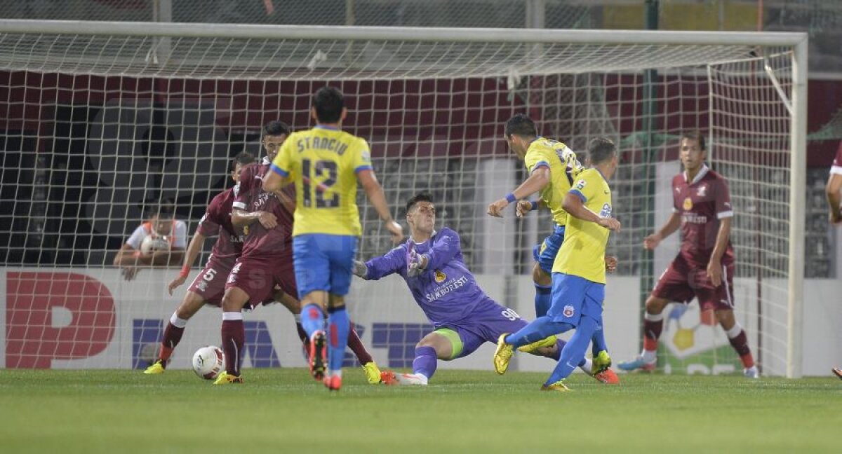 VIDEO şi FOTO Keşeru şi piticii » Cu o echipă de copii, Steaua a eliminat Rapid din Cupa Ligii, scor 2-1