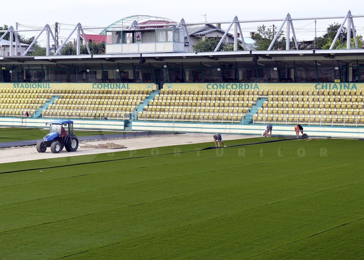 FOTO Premieră în Liga 1! » Primul stadion din România cu teren sintetic: la Chiajna se va juca precum în Norvegia sau Finlanda