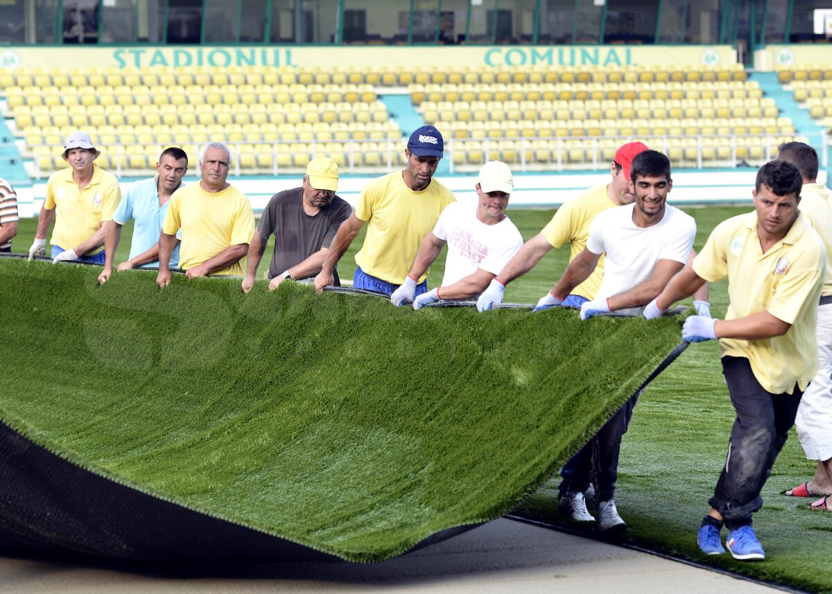 FOTO Premieră în Liga 1! » Primul stadion din România cu teren sintetic: la Chiajna se va juca precum în Norvegia sau Finlanda