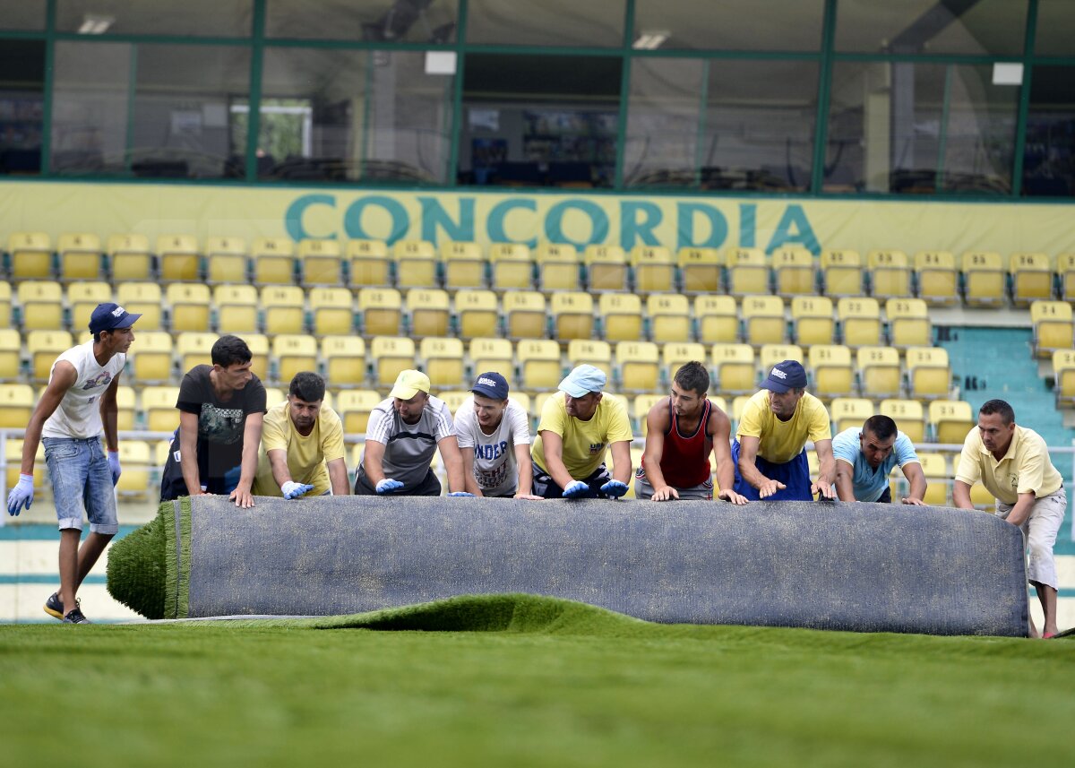 FOTO Premieră în Liga 1! » Primul stadion din România cu teren sintetic: la Chiajna se va juca precum în Norvegia sau Finlanda