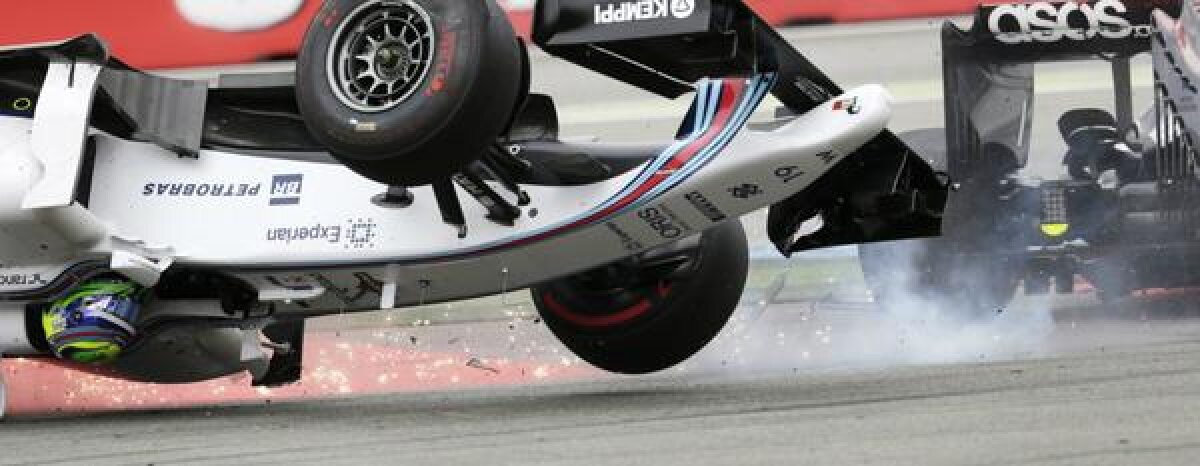 VIDEO A fost la un pas de dezastru! » Accident groaznic! Felipe Massa s-a răsturnat cu bolidul de Formula 1!