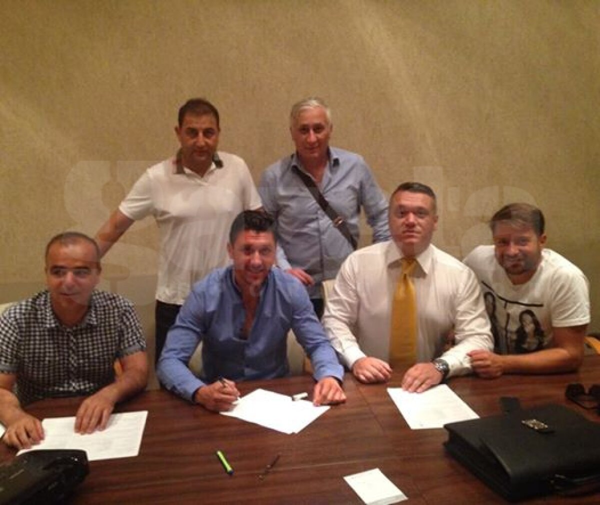 Konya King » Ciprian Marica a ajuns la Konyaspor şi a fost asaltat de fani » Cine l-a ajutat să ajungă în Turcia