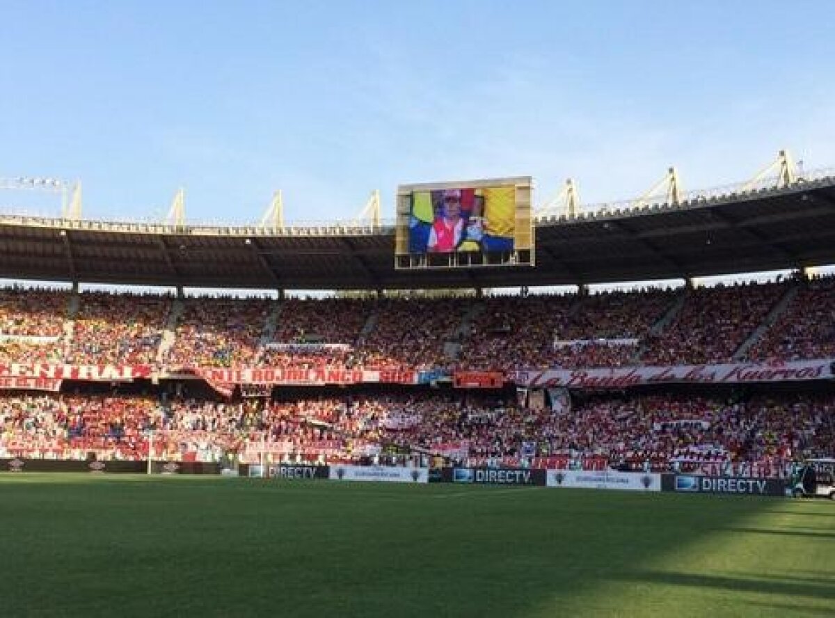 VIDEO Supergol al lui Berbatov pentru AS Monaco! 50.000 de fani au rămas fără reacţie cînd au văzut execuţia bulgarului