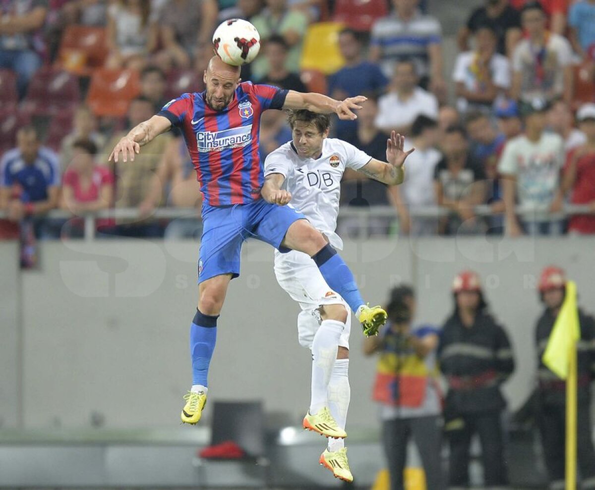 FOTO Steaua bate pe Stromsgodset cu 2-0 şi se califică în turul trei preliminar, unde va juca împotriva celor de la Aktobe