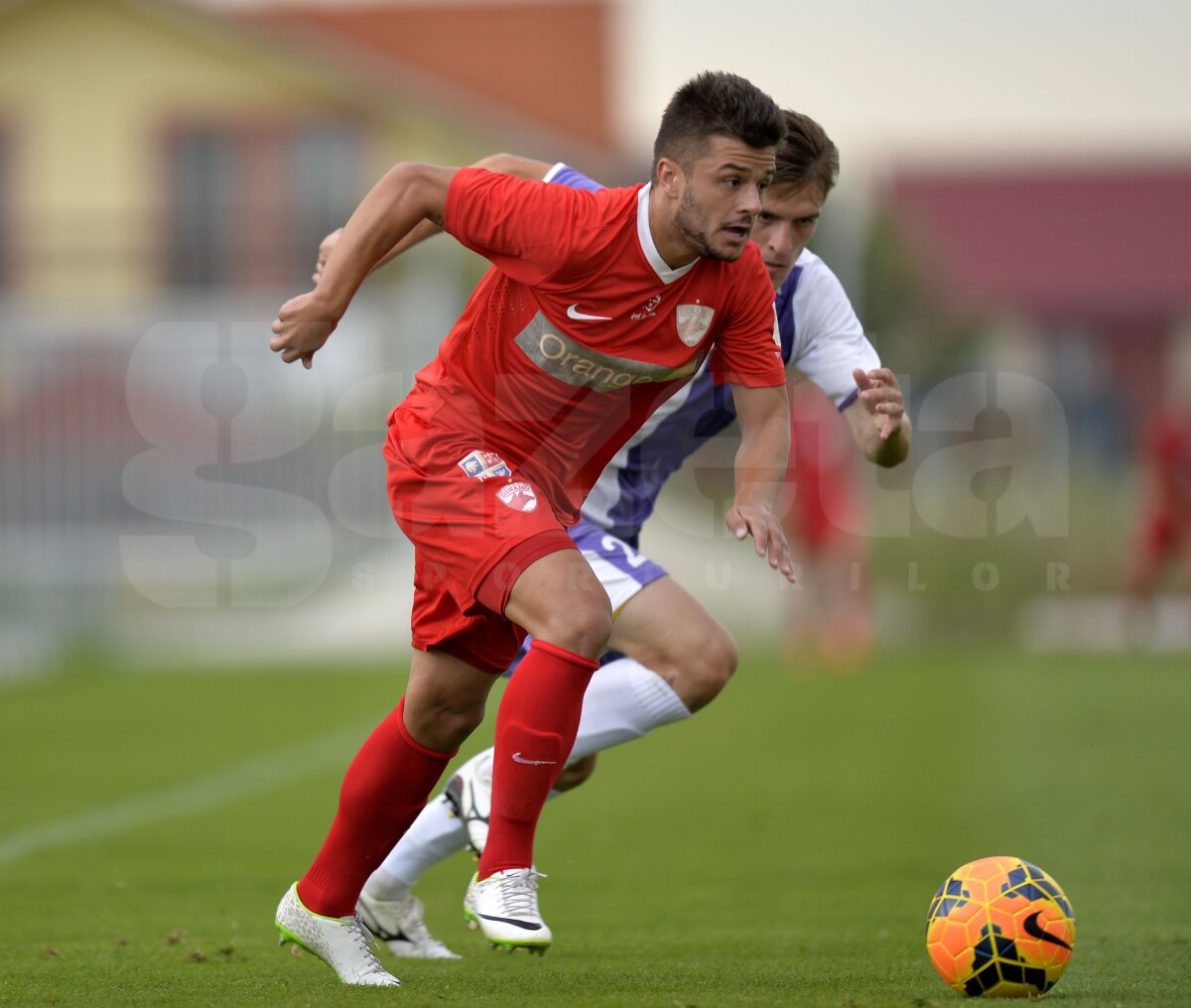 FOTO Transferuri de ultimă oră la Dinamo » "Cîinii" au adus înlocuitor pentru Cristi Bălgrădean! Alte două mutări pregătite pentru vineri