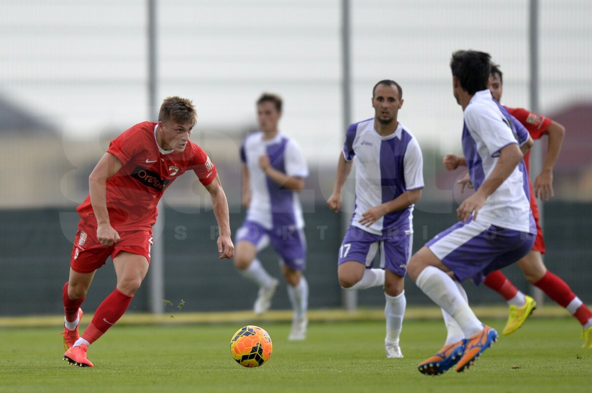 FOTO Şase goluri în amicalul lui Dinamo cu FC Clinceni » Flavius Stoican a folosit mai mulţi tineri