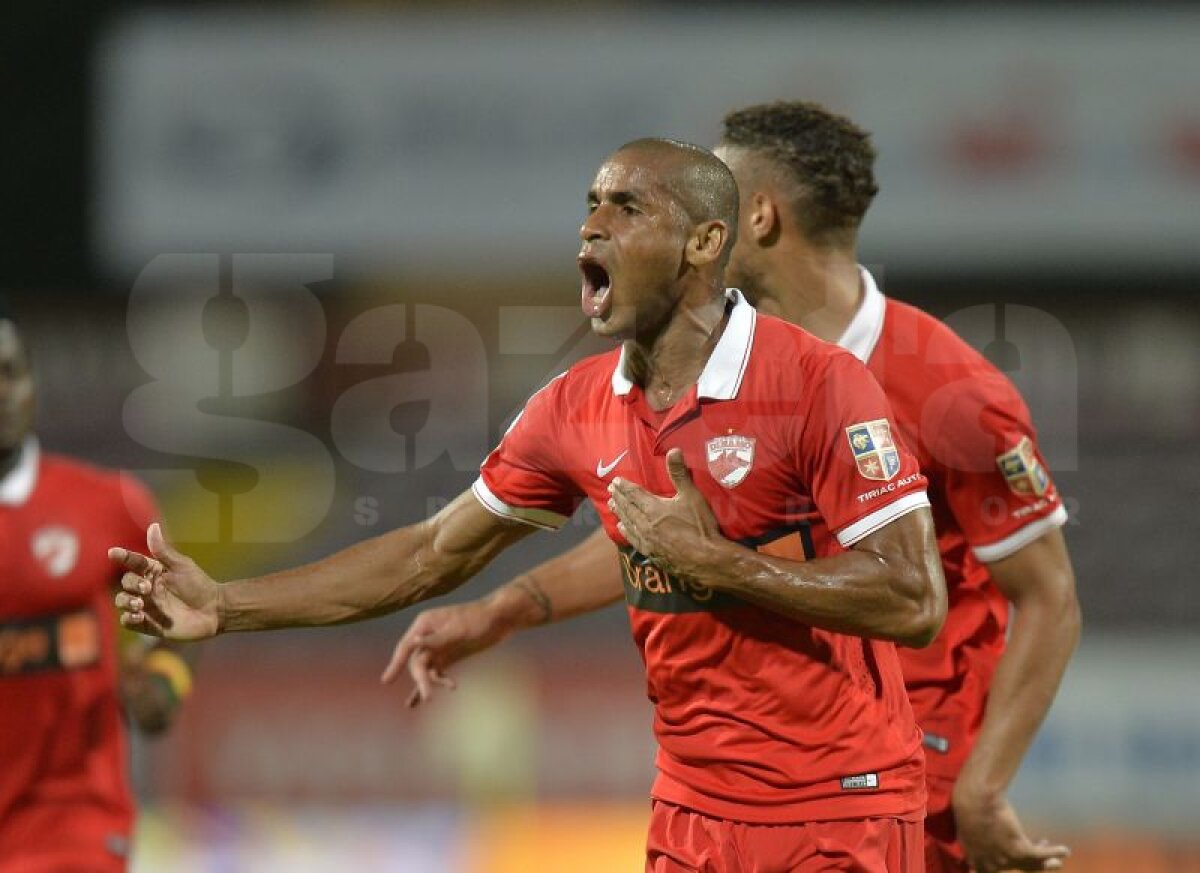 VIDEO şi FOTO » Dinamo umileşte Oţelul Galaţi, 4-0, şi dă primul golgeter al Ligii 1