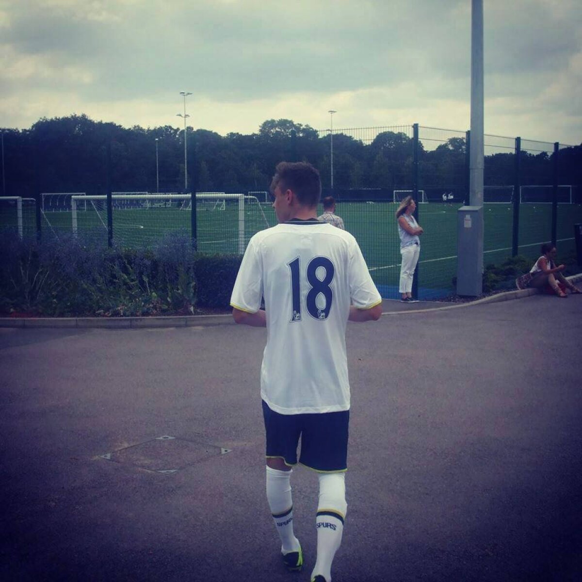 EXCLUSIV Transferul verii! Cel mai tînăr jucător din Liga 1 în ultimii 30 de ani va juca alături de Vlad Chiricheş la Tottenham!