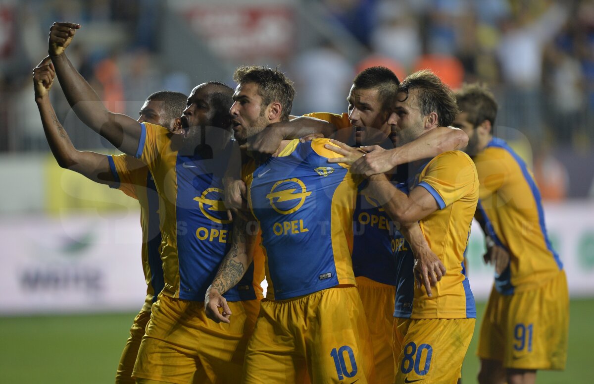 VIDEO şi FOTO » Petrolul - Viktoria Plzen 1-1 Au scăpat "viktoria" printre degete!