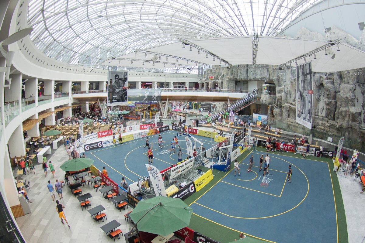 GALERIE FOTO Baschetul a spart gheaţa » Cel mai bun dunker din lume încheie cel de-al 10-al sezon Sport Arena!