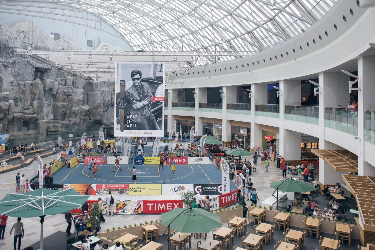 GALERIE FOTO Baschetul a spart gheaţa » Cel mai bun dunker din lume încheie cel de-al 10-al sezon Sport Arena!